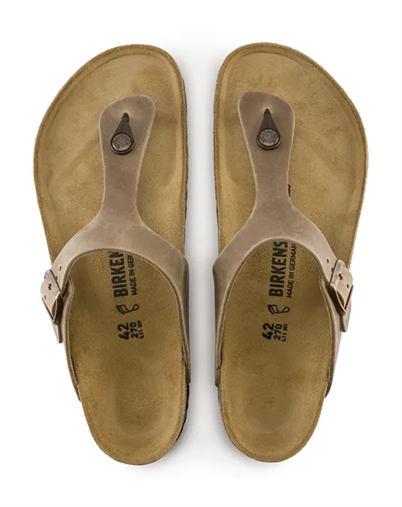 Birkenstock - Gizeh Oiled Leather Sandal - Tobacco Brown